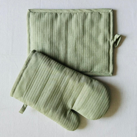 Glove and Pot Holder